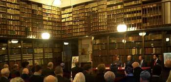 essere pubblicato postumo